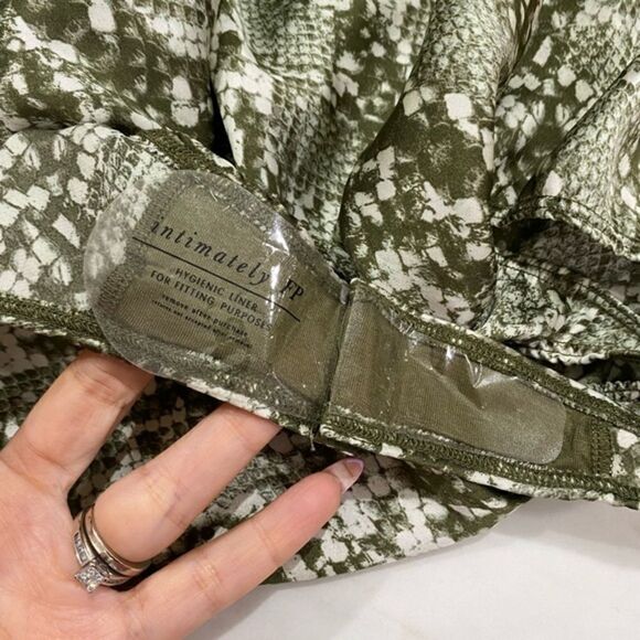 Free People NWOT Python print bodysuit - Picture 5 of 6